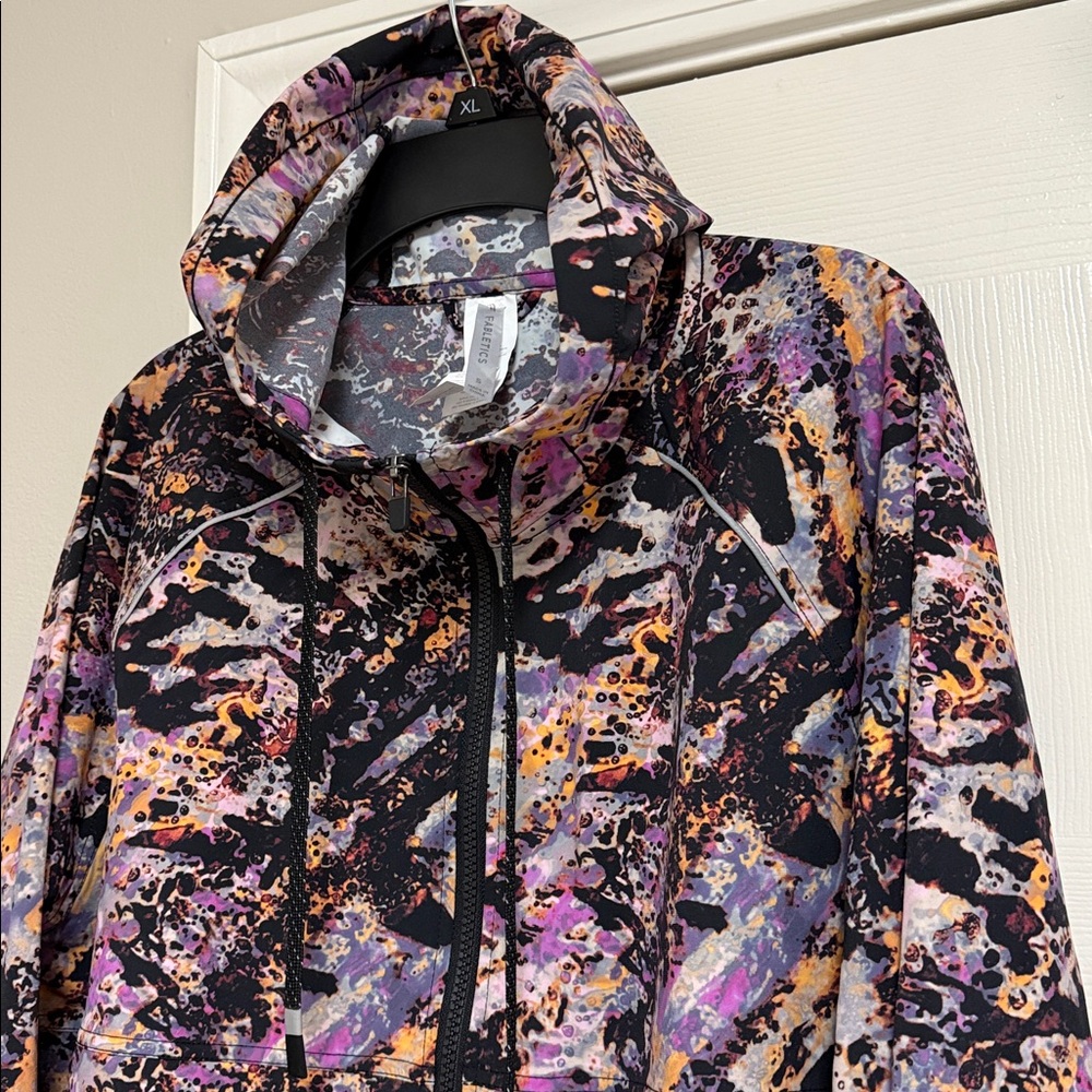 NWT Fabletics Women's Abstract Purple and Orange Bomber Jacket With Black Shorts - Picture 10 of 16